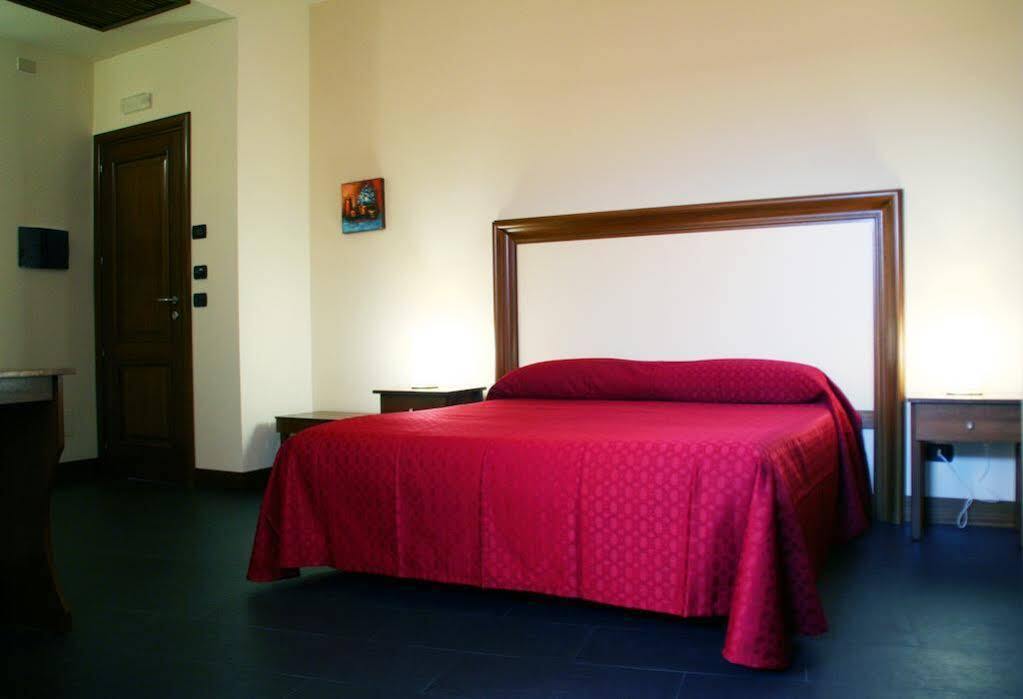 I Cento Campanili Apartment Acireale Exterior foto